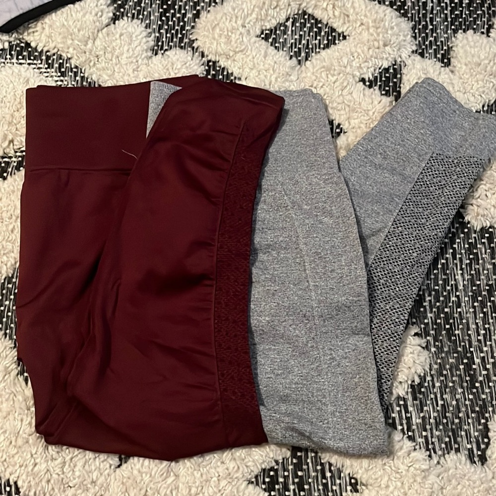 🤩 Bundle Deal🤩 woman’s Fabletics legging like new condition